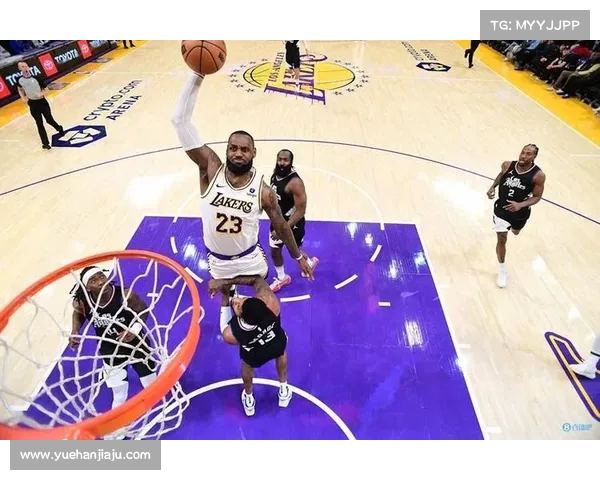 2011年NBA扣篮大赛回顾:创意与技巧并存的精彩瞬间 2011年NBA扣篮大赛回顾:创意与技巧并存的精彩瞬间